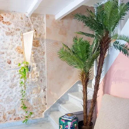 Izmir House *